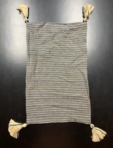 Ferramenta restauro tessuto a mano Bhujodi gessato copricuscino lombare nappa grigio - Foto 1 di 6