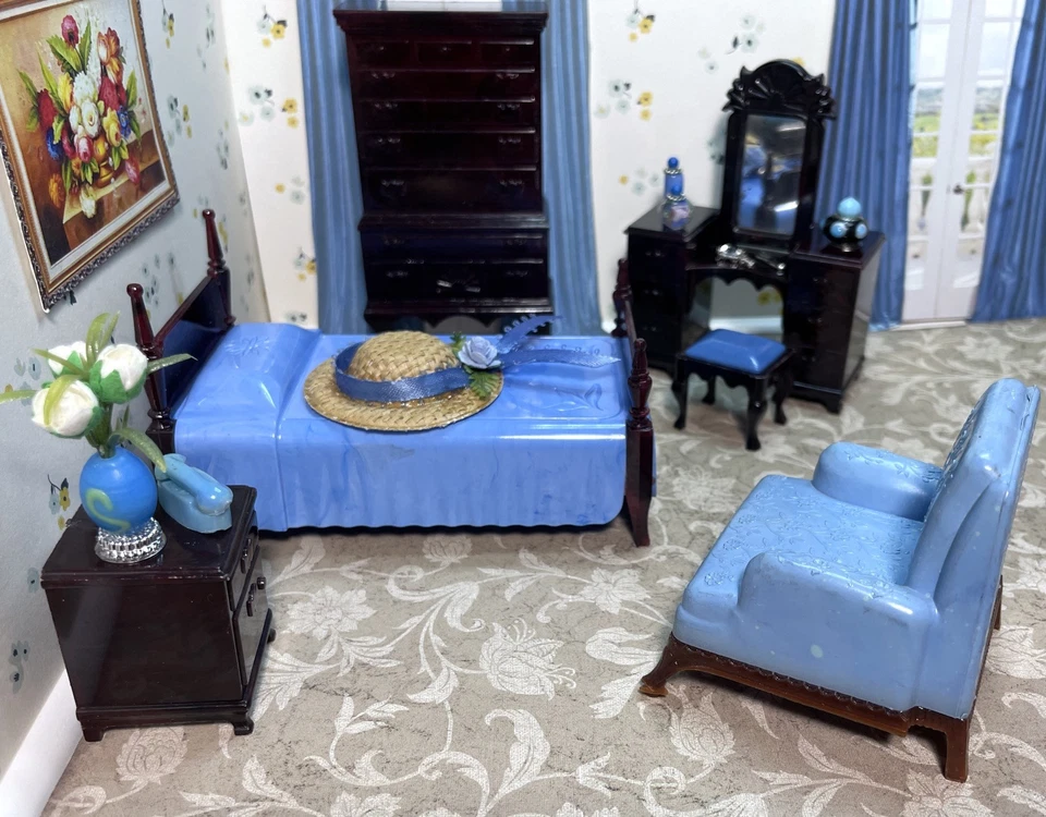 Ideal BEDROOM SET W/ BLUE BED Vintage Dollhouse Furniture Renwal Plastic 1:16 - Image 1 of 4