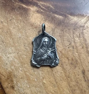 French Medal Silver Saint Therese ¾” Pendant Antique Art Nouveau - Picture 1 of 9