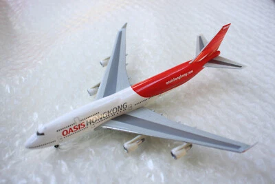 Modelo fundido a presión Hogan Wings Oasis Hong Kong Boeing 747-400 No.8713 1:400 Foto 1 de 4