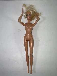 Barbie Fashionista Mattel 2009 brazos móviles - Imagen 1 de 3