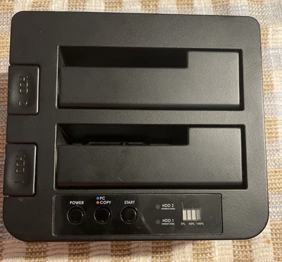 StarTech.com eSATA USB 3.0 Hard Drive Duplicator Dock With UASP SDOCK2U33RE - Image 1 of 4