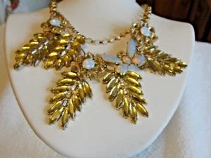 Betsey Johnson Vintage HTF Rare Leaf Butterfly School Of Dance Necklace NOS/NWT! - Picture 1 of 5