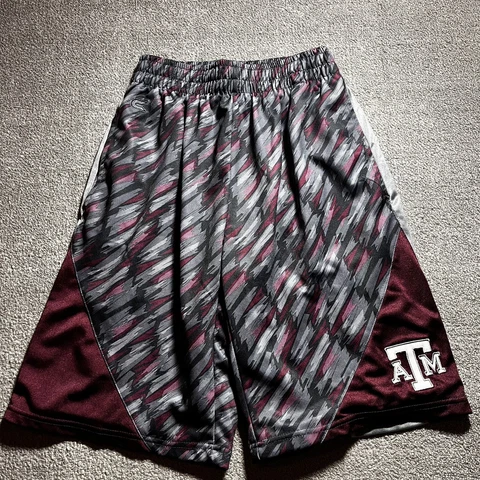 Texas A&M Aggie Basketball Shorts Mens Small Athletic Gym Shorts Red Cover