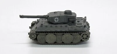 E-25 (P) Carro Armato " fuchs " Wehrmacht Piccolo Modello WW2 Kit 1:87 1:72 - Immagine 1 di 4