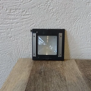 HASSELBLAD  FOCUSING SCREEN WITH  GLASS ADAPTER - Picture 1 of 5