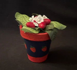 Marie Osmond Stacey Strawberry Fruit Cup Tiny Tot Flower Pot Accessory - Picture 1 of 5