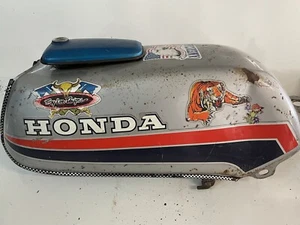 TANQUE DE COMBUSTIBLE HONDA CB125T CB 125 T 1977-1982 TANQUE DE GASOLINA GENUINO JAPÓN - Imagen 1 de 7