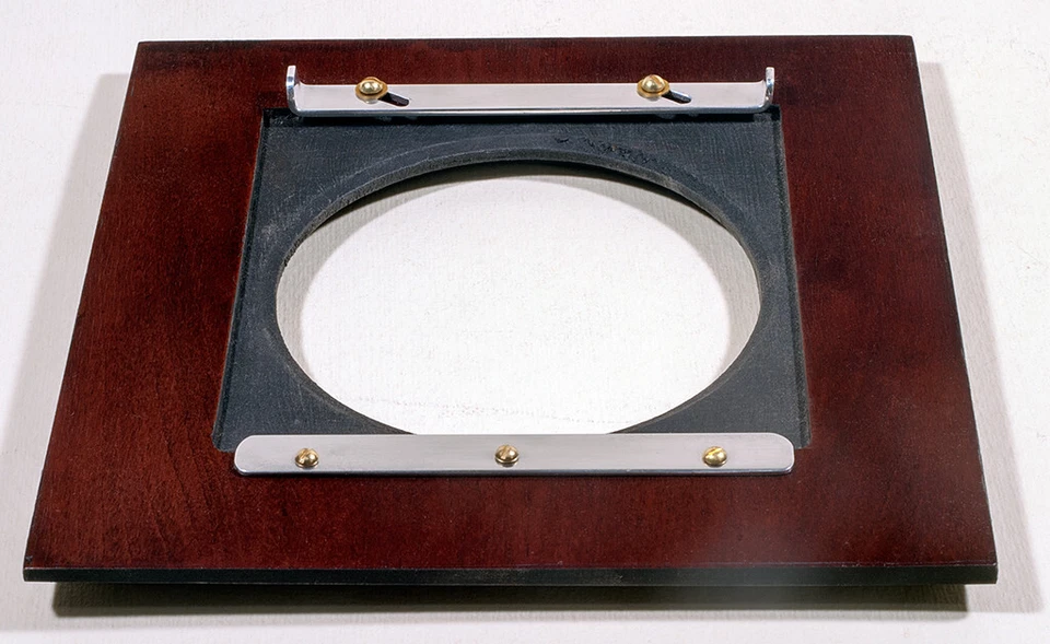 1 ADAPTER 6x6SC for KORONA VIEW 8x10 camera, for use TECHNIKA boards, of plywood - Image 1 of 1