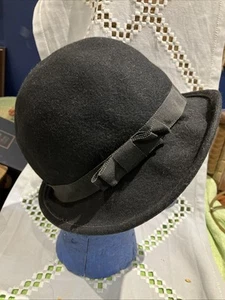 Vintage Black 1940s HAT Glamour Felts 100% Felt size 20” - Picture 1 of 5
