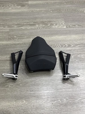 OEM NUEVO DUCATI 848, 1098, 1198 asiento de pasajero, clavijas, perchas, clavija, juego de pasajeros 2 Foto 1 de 4