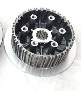 Honda CR 500 R ( 1985 1986 1987 1988 1989 ) Clutch Centre Hub Boss - NEW - Picture 1 of 1