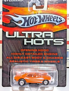 Hot Wheels 67 Camaro Ultra Hots Series Hugger arancione con striscia bianca - Foto 1 di 1