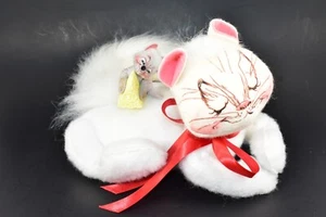 ANNALEE CAT & MOUSE DOLL W/ RED RIBBON MOUSE HOLDING MEREDITH 10" - Picture 1 of 7