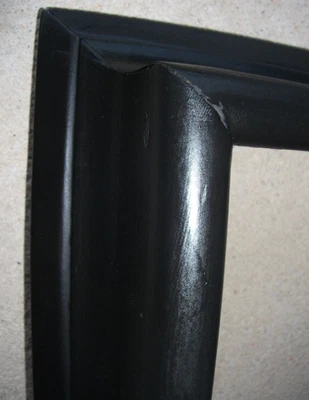 large cadre ancien en bois massif noir 40 X 60 cm Feuillure 47,5 X 27,5 cm - Photo 1/4