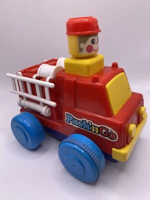 VINTAGE 1975 TOMY PUSH 'N GO FIRE TRUCK 051621 - Image 1 of 4