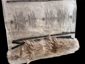 Canada Goose Coyote Replacement Fur20" with framing wire Unisex fur parka MSR295 - Picture 1 of 13