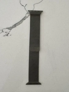 Apple Watch ardoise boucle milanaise 45 mm M/L - Photo 1 sur 2