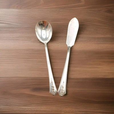 Juego de 2 cubiertos Holmes and Edwards SPRING GARDEN cuchillo de mantequilla y cuchara de azúcar de colección Foto 1 de 4