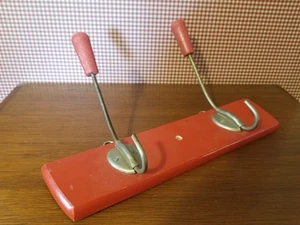 Original 1940s Wood Kitchen Farmhouse Towel Rack 2 Metal Hooks With Red Tips - Picture 1 of 8