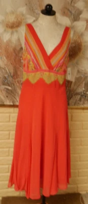 NUEVO CON ETIQUETAS PRECIOSO VESTIDO BANDOLERA TALLA 10 MIDI BOMBAY DREAM COLOR ROJO COSTURA LATERAL CREMALLERA Foto 1 de 4