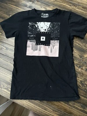Camiseta Zoo York “True East” Juvenil XL 18/20 Negra Street Wear Camiseta Gráfica Algodón Foto 1 de 3