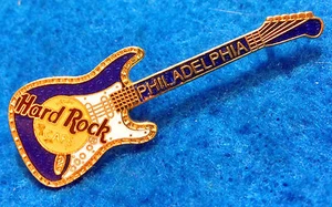 PHILADELPHIA RETRO GUITAR SERIES BLUE FATBOY FENDER STRAT Hard Rock Cafe PIN - Picture 1 of 2