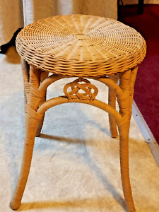 NATURAL WOOD 18" ROUND WICKER END TABLE