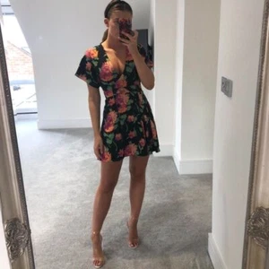 Mini Vestido Zara Floral Plisado Talla S Botonado Corto NUEVO - Imagen 1 de 6