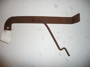 JOHN DEERE No. 5 MOWER SICKLE LH MAIN FRAME BRACE AND SUPPORT  - Picture 1 of 2