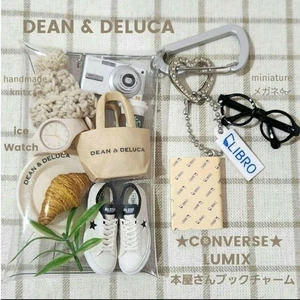 Libro de reloj Gacha Stuffed Pouch Dean & DeLuca Converse Remix - Imagen 1 de 1