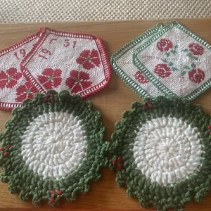 Handmade Christmas Potholders, 1950”s 3 Sets - Picture 1 of 12