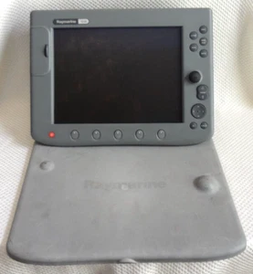 RAYMARINE C120 E02022 GPS CHART PLOTTER FISHFINDER RADAR MFD w/ SUN COVER - Picture 1 of 18