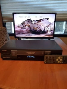 Toshiba W-602 4 Head Video Cassette Recorder - Black And Gray. Tested See Pic - Picture 1 of 4