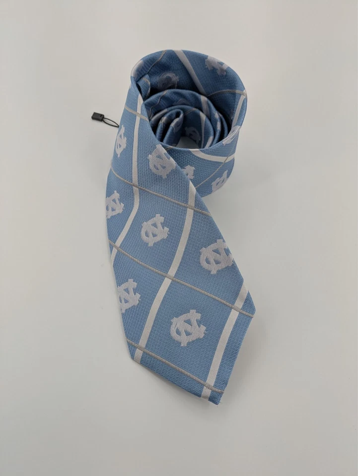 Eagles Wings UNC Tacones Alquitranados Corbata Cuello Carolina del Norte Azul Poliéster 58 x 3.5 Foto 1 de 4