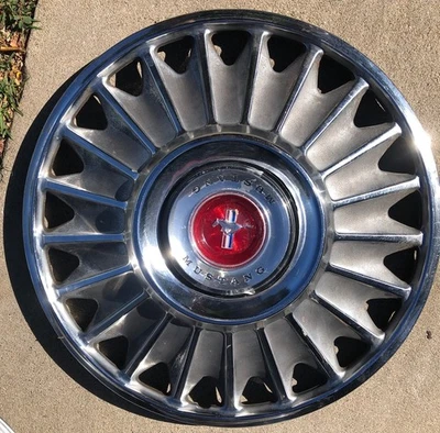 1967 福特野马轮毂盖 14 英寸镀铬车轮盖 — 第 1/2 张图片