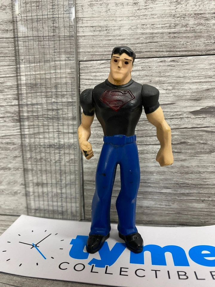 DC Comics Young Justice Superboy Superman 4" Action Figure 2011 McDonald's - Image 1 of 1