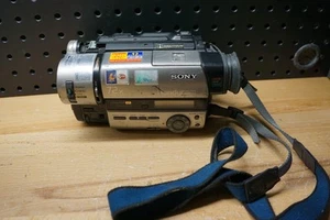 (E) Sony Handycam CCD-TR940 Hi8 XR Camcorder Powers On EJECT ERROR - Afbeelding 1 van 8