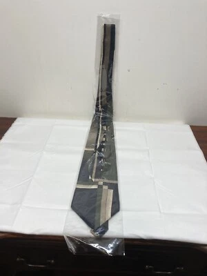 Henry Grethel 100% Silk Geometric Print Multicolor Mens 57” L Tie Necktie Green - Image 1 of 4