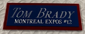 TOM BRADY MONTREAL EXPOS PLACA DE IDENTIFICACIÓN AUTOGRAFIADA Estuche de cubo de exhibición de béisbol firmado - Imagen 1 de 5