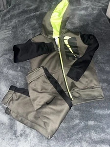Nike Thermafit Hooded Hooded Jacket And Joggers Pants Outfit Size 4 XS EUC - Picture 1 of 10