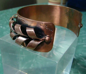 Vintage Renoir signed Copper Cuff Bracelet Chevron Twist - Picture 1 of 8
