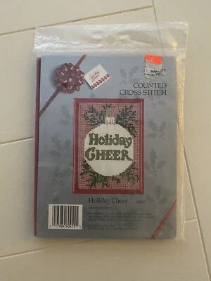 Golden Bee Contado Punto de Cruz HOLIDAY CHEER 5”x7” Kit 60415 Sellado 1990 Nuevo de Lote Antiguo Foto 1 de 3