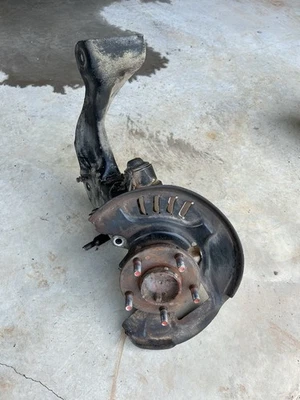 90-96 NISSAN Z32 300ZX NA FRONT LEFT SPINDLE KNUCKLE WHEEL HUB BEARING OEM - Image 1 of 4