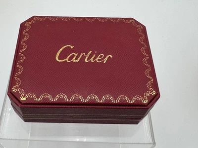 Vitrina/caja Cartier para pulsera #Love incluye destornillador y tarjeta Foto 1 de 4