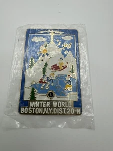 Lions Club Lapel Pin Summer World Boston NY Dist. 20-N Ace Craft Badge - Picture 1 of 2