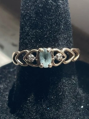 Anillo de diamantes AquaMarine 10K, tamaño 6 1/2-7  Foto 1 de 2