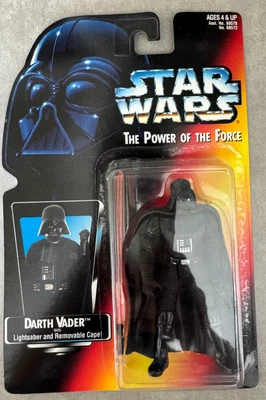 Star Wars Darth Vader con sable de luz capa extraíble 1995 Power of the Force nuevo en caja Foto 1 de 4