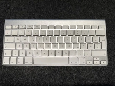 Apple Wireless Keyboard A1314 Bluetooth QWERTZ tastiera Mac, iMac, MacBook iPad - Immagine 1 di 2