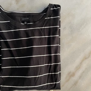 Who Wore What Black And White Striped Top Size XL - Picture 1 of 3